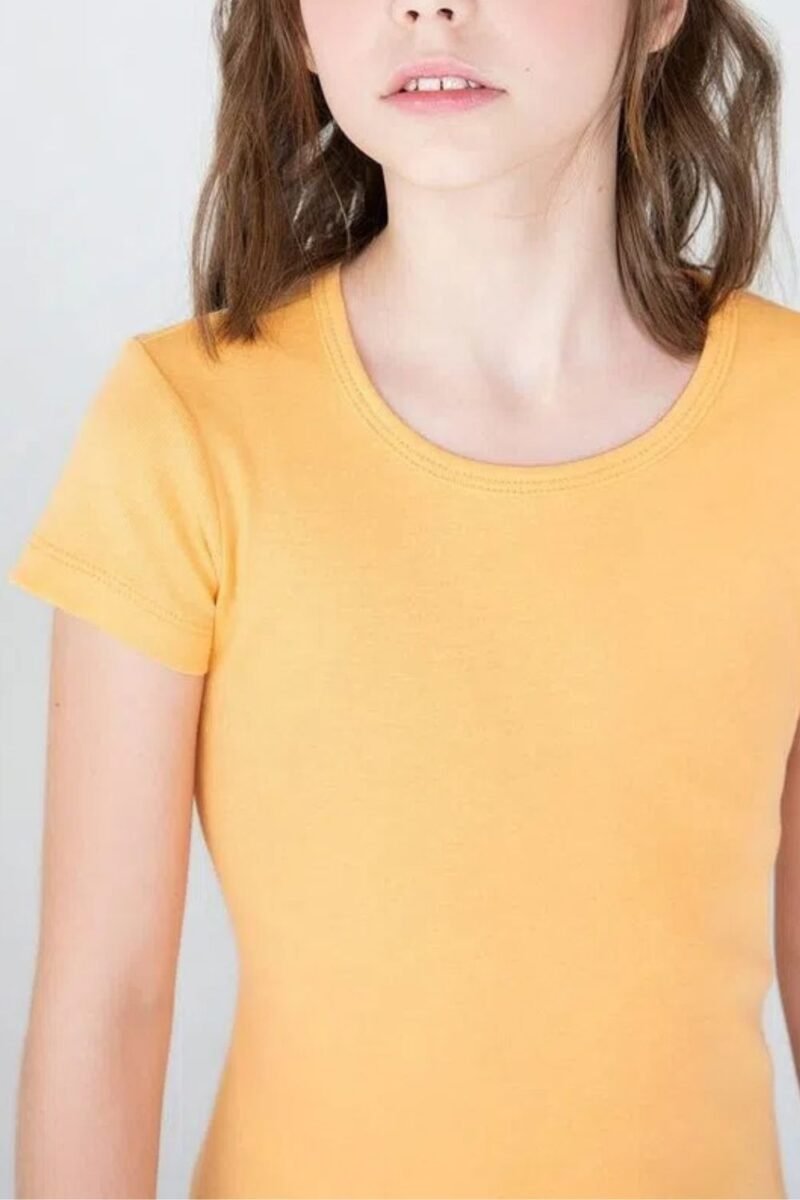etiqueta-kids-comprar-moda-infantil-online-comprar-roupas-infantis-na-internet-roupa-de-meninas-blusa-basica-infantil-slim-manga-curta -hering-5CML (3)